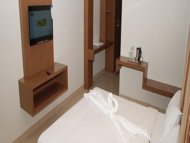 Hotel Pla Amrith Inn Tiruchirappalli Exterior photo